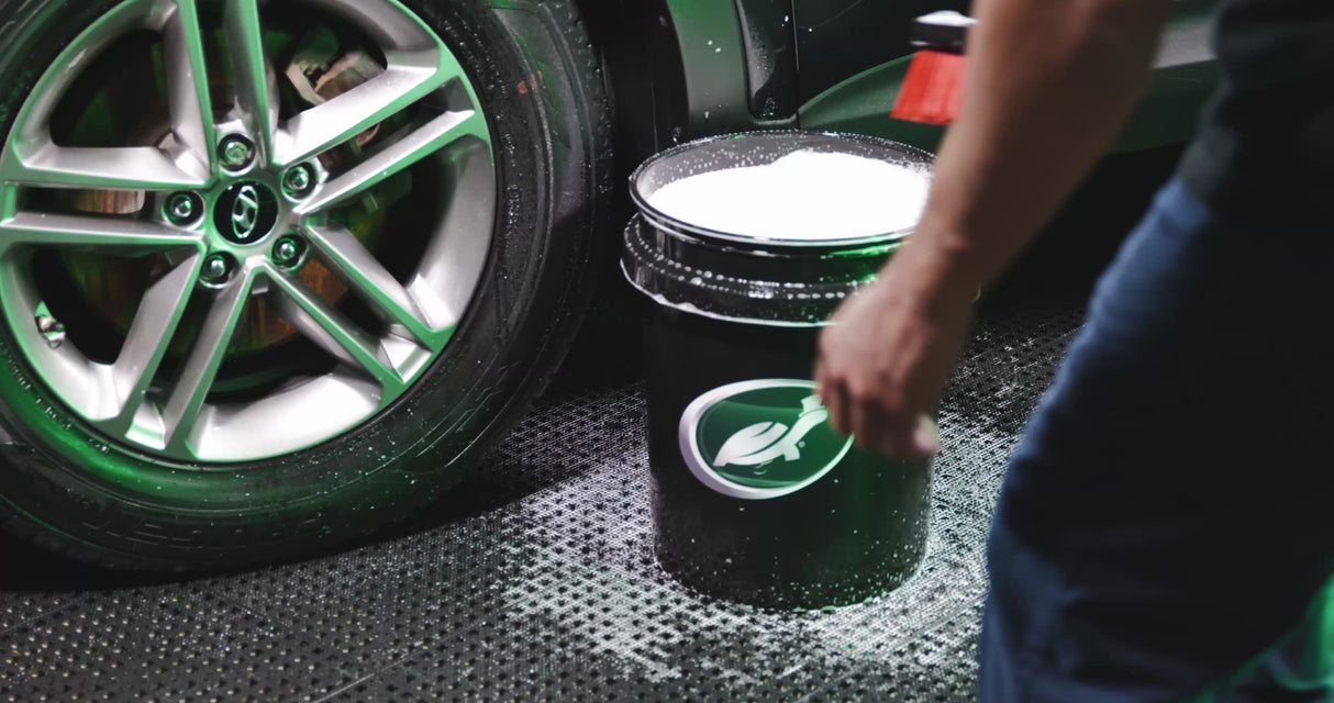 Turtle Wax HS Graphene Acrylic Tyre Shine 680 ml